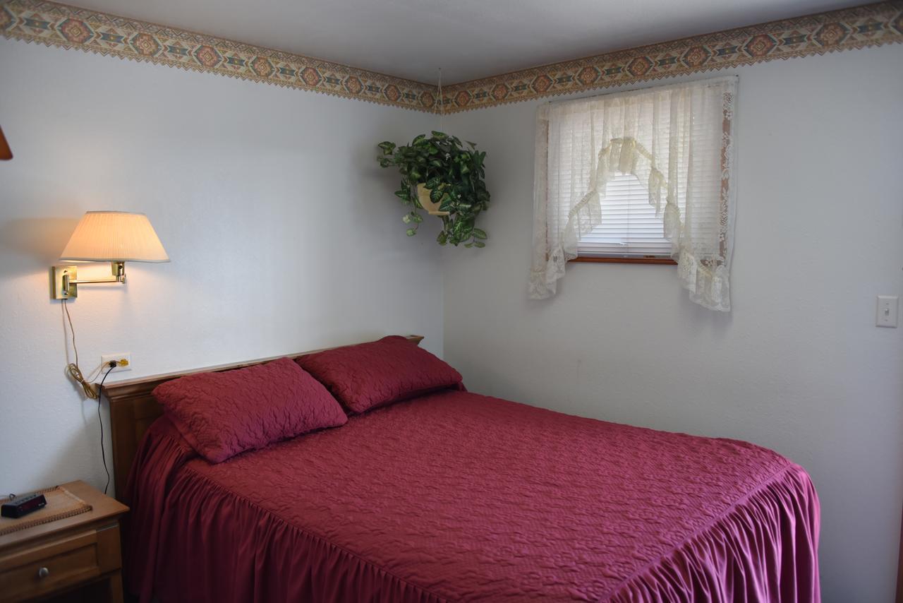 Royals Inn Motel Malta Ngoại thất bức ảnh