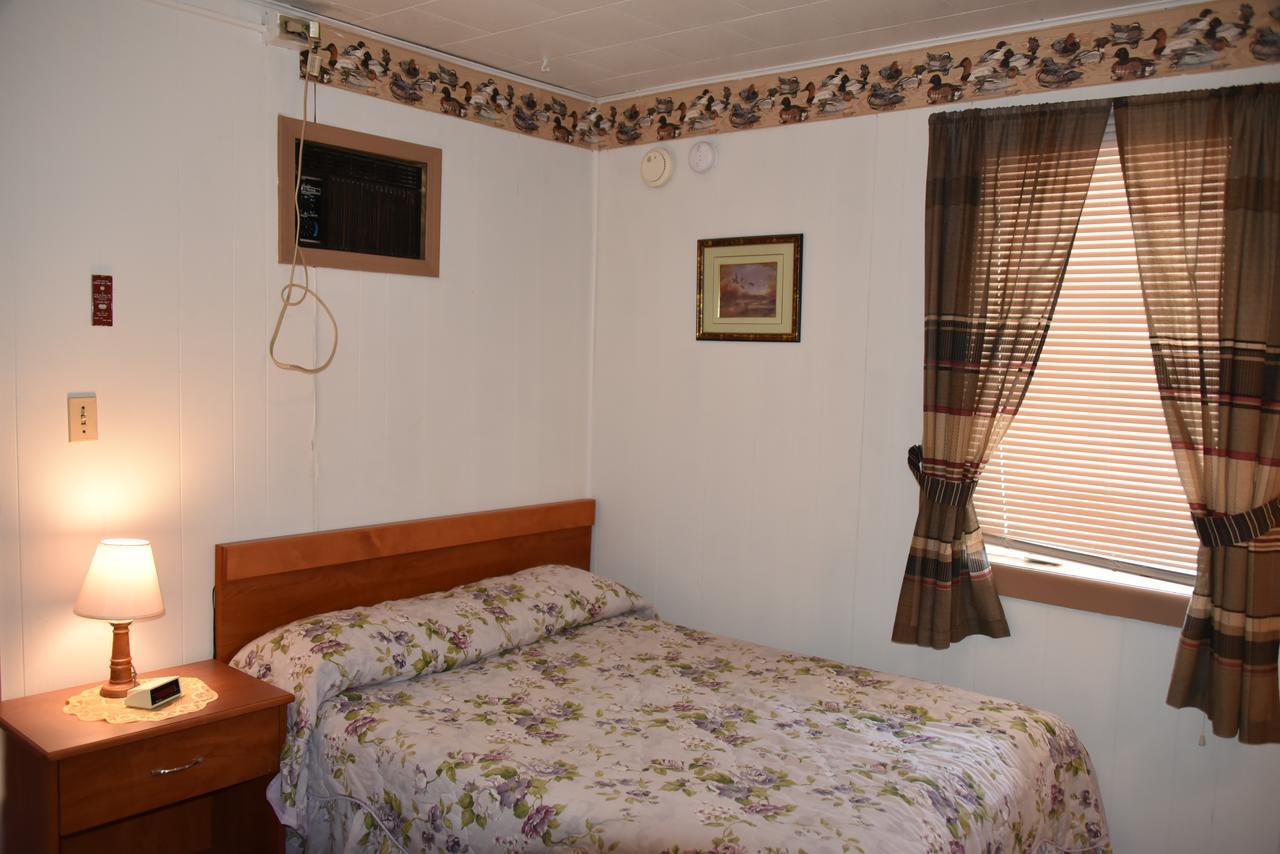 Royals Inn Motel Malta Ngoại thất bức ảnh