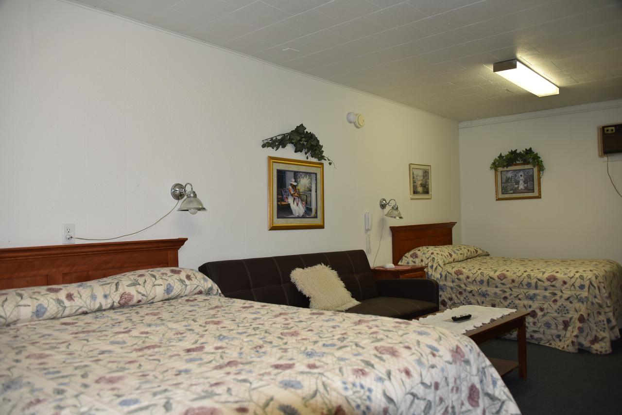 Royals Inn Motel Malta Ngoại thất bức ảnh